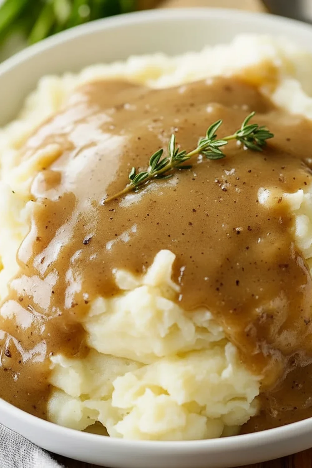 Mashed Potatoes With Country-Style Gravy