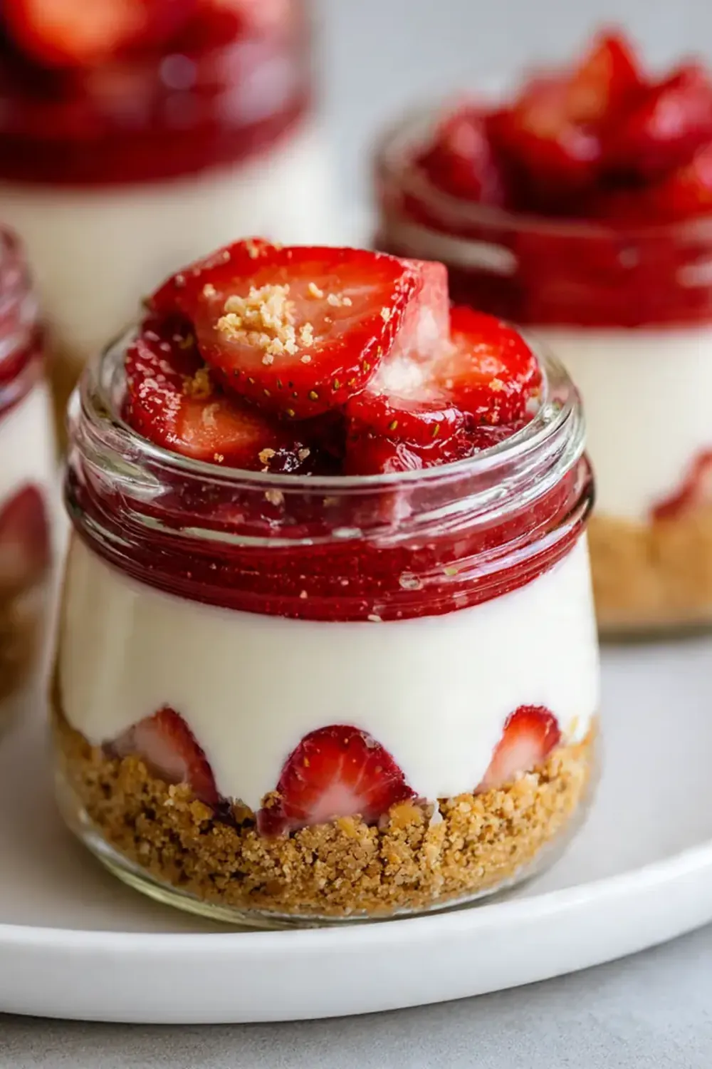 No-Bake Strawberry Cheesecake Jars