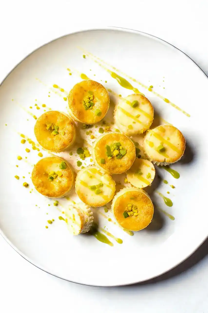 Pistachio Mini Cheesecake Bites